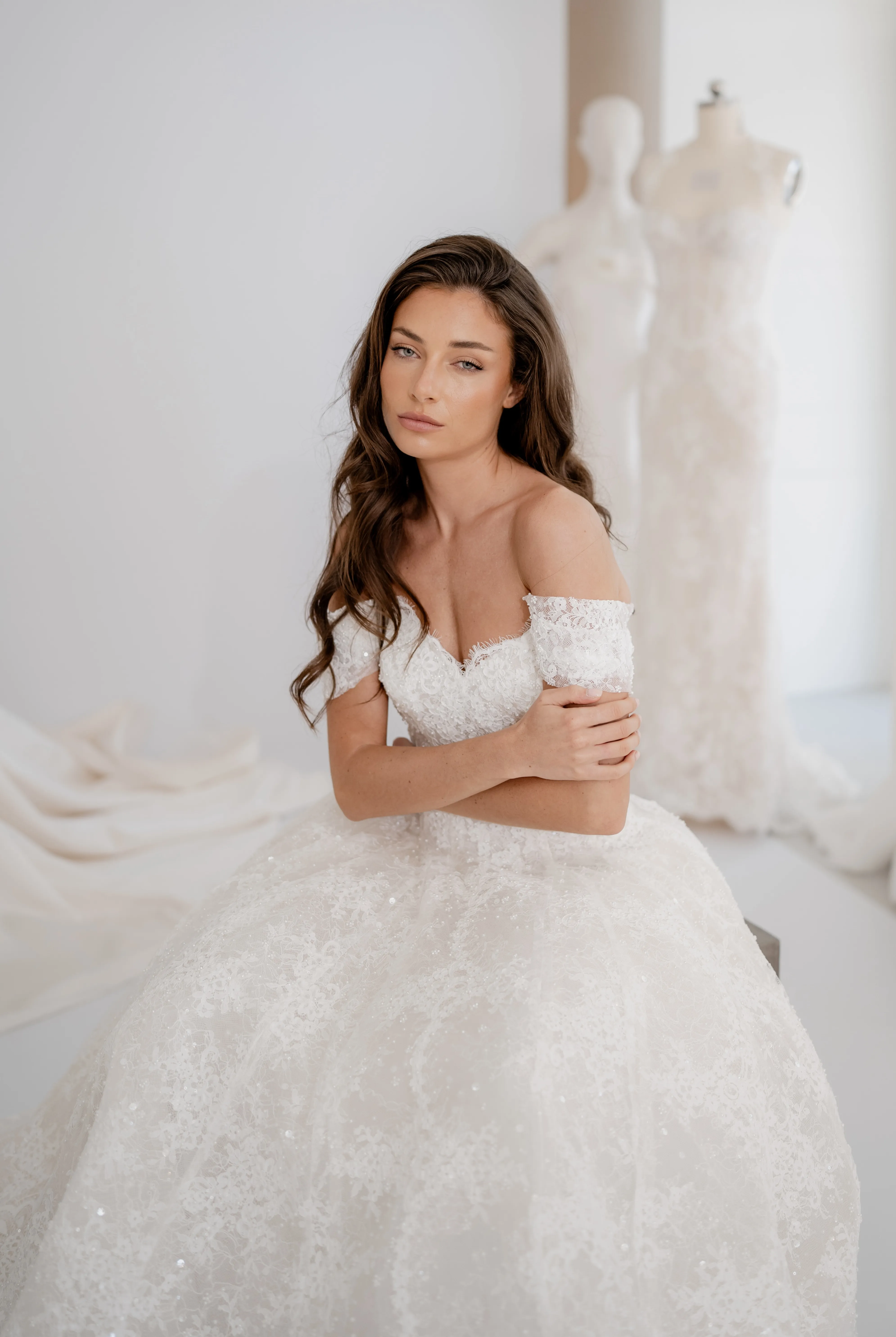 Amara lace ball gown with a structured corset, thumbnail 10