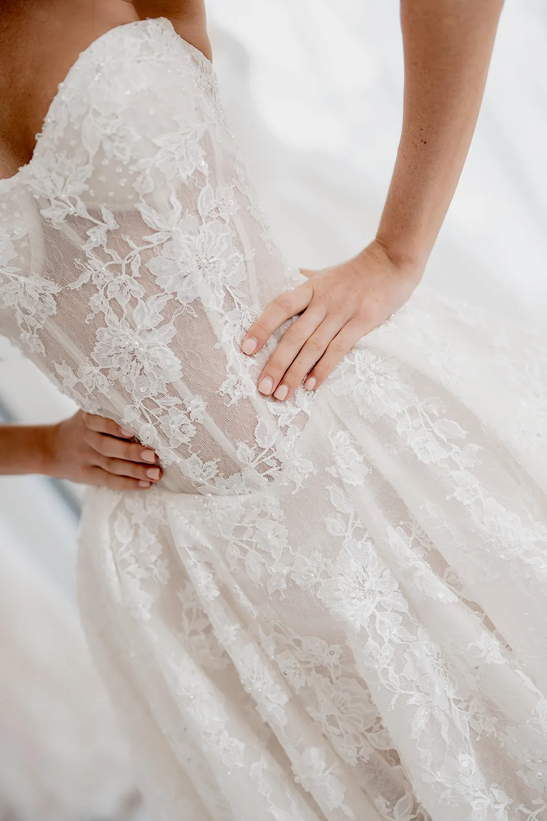 Elara champagne lace wedding dress with an elongated corset, thumbnail 11