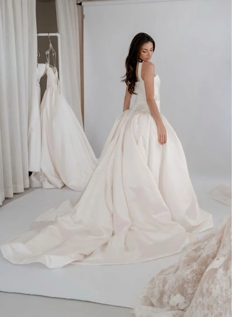 Valentina ivory strapless wedding dress, thumbnail 3