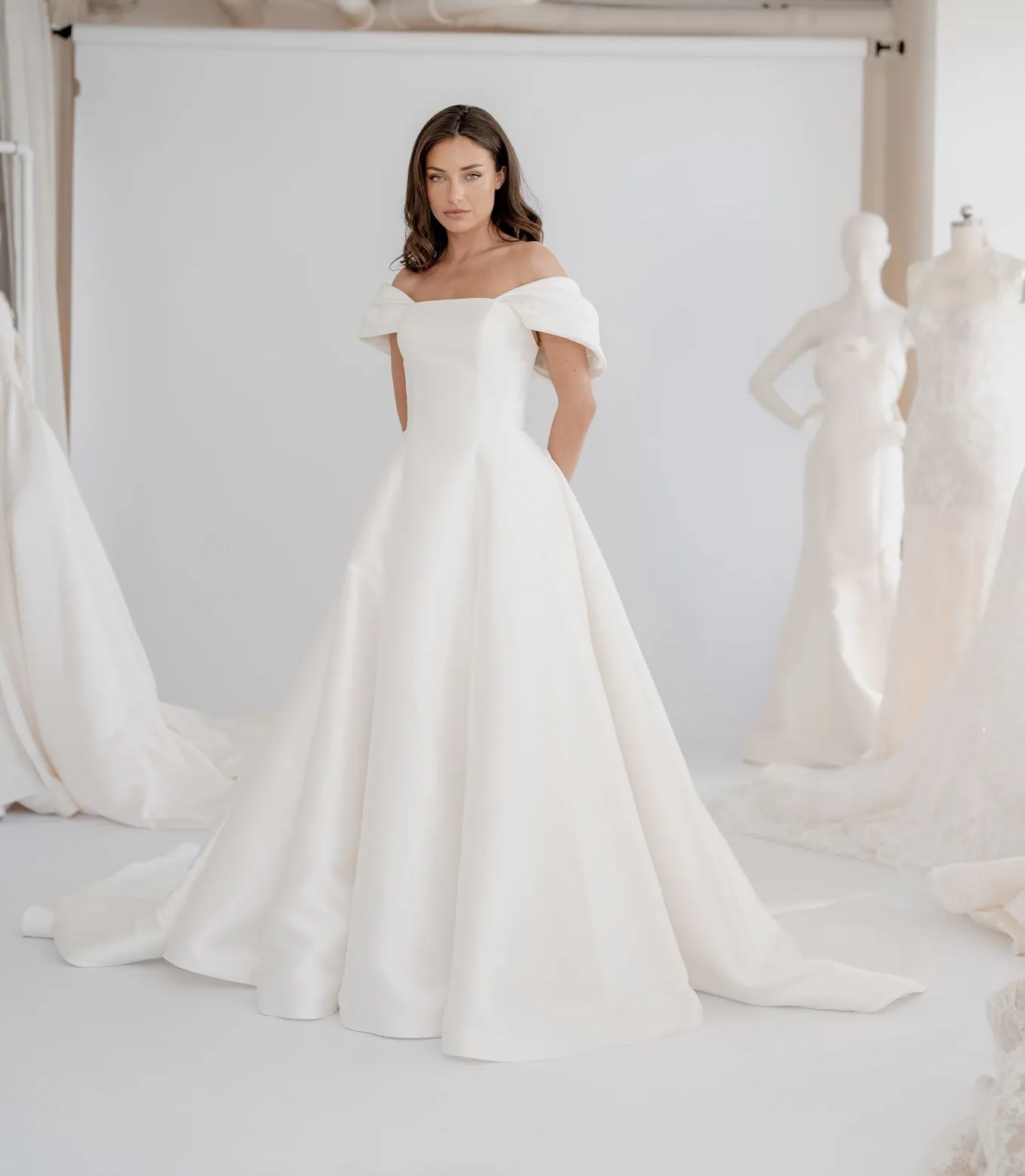 Vienna structured Mikado A-line wedding dress, thumbnail 2